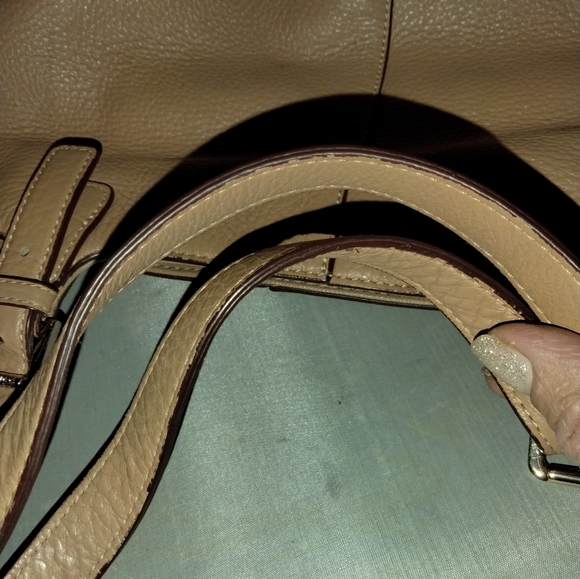 DKNY extra large tan Pebble leather purse tote - Picture 14 of 15